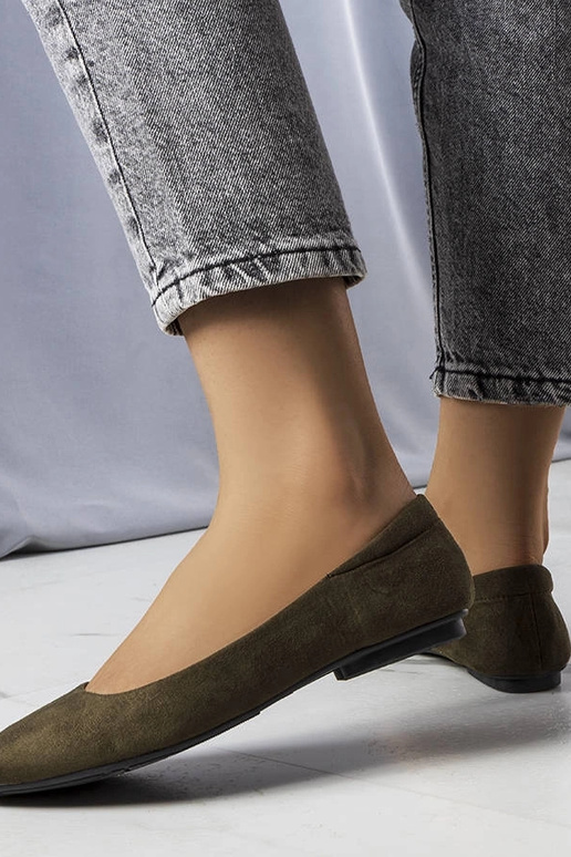 Ballets verdes de camurça sintética...