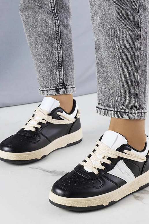 Tênis feminino preto Marcella