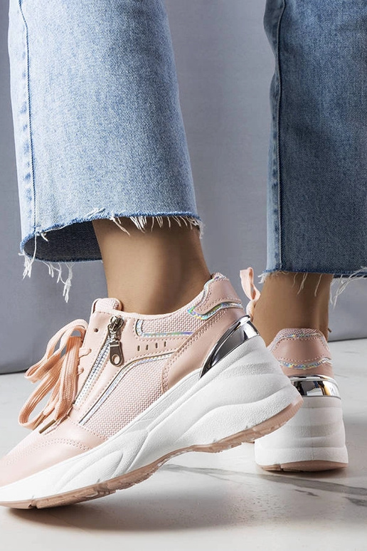 Tênis de cunha rosa da Stacey