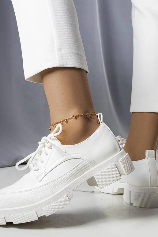 Mocassins brancos com sola grossa, "Kay" Mocassins brancos com sola grossa, "Kay"