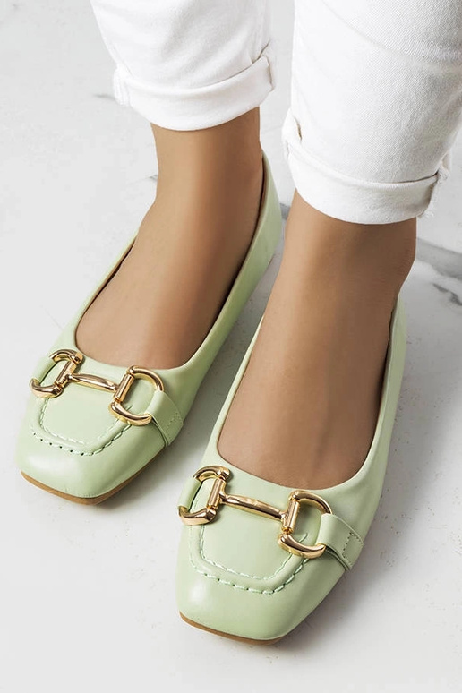 Sapatos verdes com detalhes em ouro,...