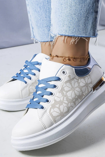 Sapatos perfurados brancos...