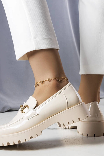 Sapatos Simard em couro envernizado bege 2