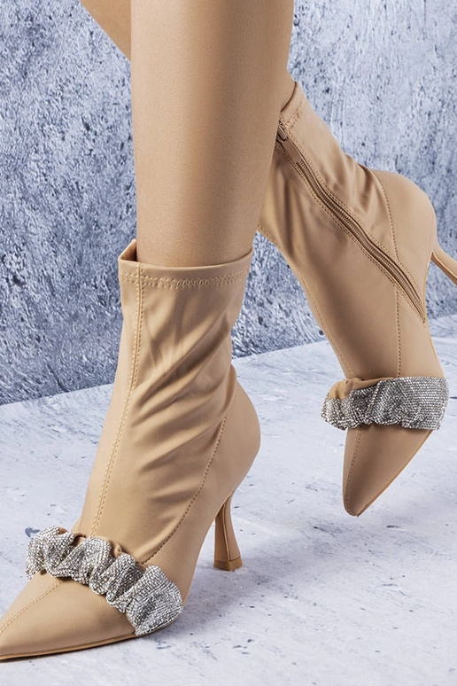 Botins bege decorados com zircões Caisse