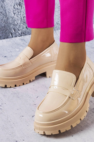 Sapatos Phaneuf em couro envernizado bege