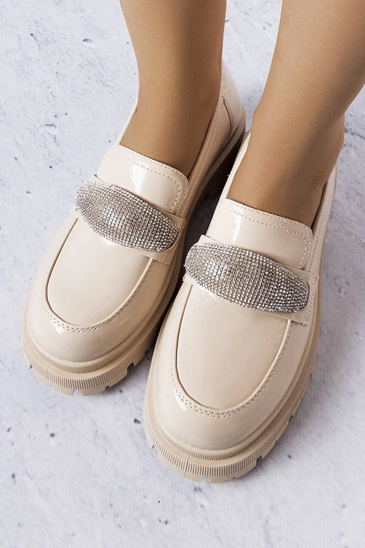 Sapatos oxford bege envernizados com...