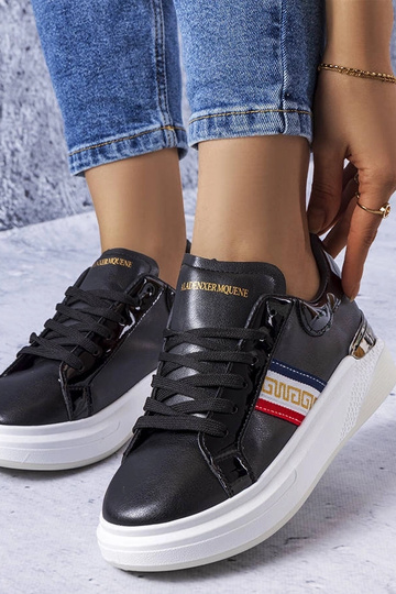 Sapatos pretos com palmilhas de couro envernizado Annot