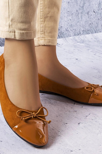 Sapatilhas de balé marrom...