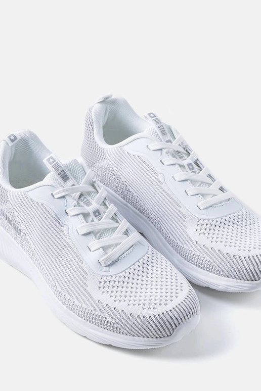 Tênis esportivos masculinos brancos e... Tênis esportivos masculinos brancos e...