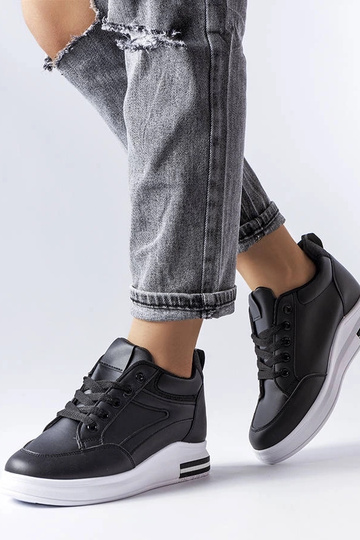 Tênis preto com glitter...