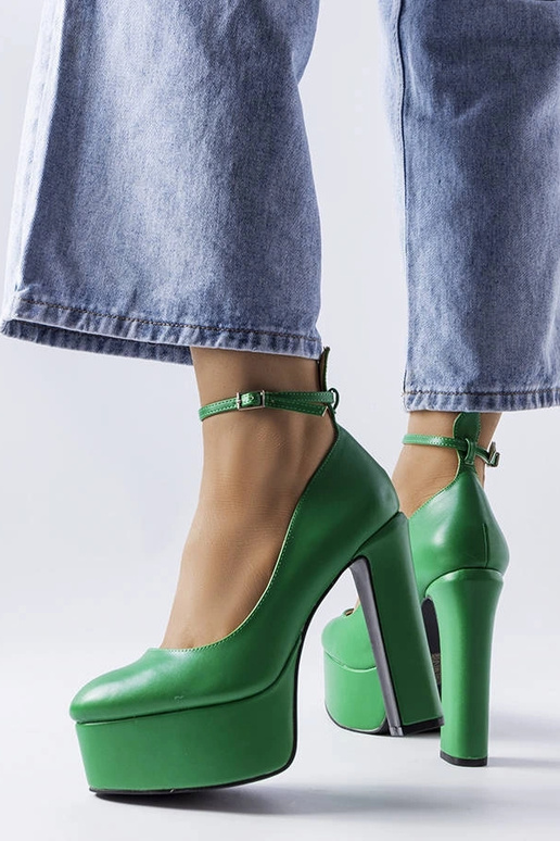 Sapatos de salto alto verdes da Hervé