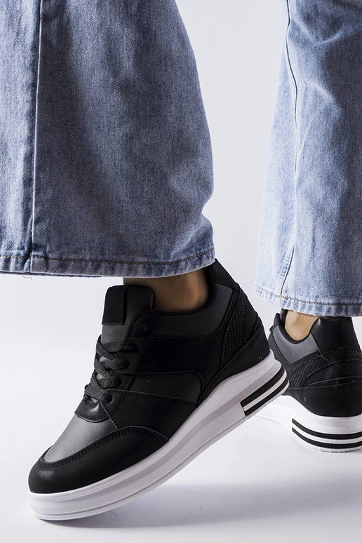 Tênis CinqMars pretos plataforma