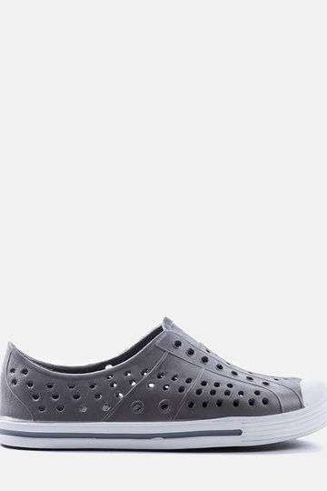 Chinelos de piscina...