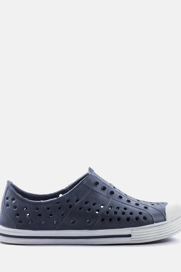 Chinelos de piscina...