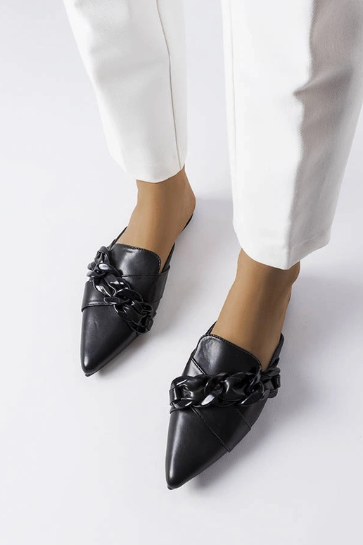 Chinelos de dedo elegantes pretos...