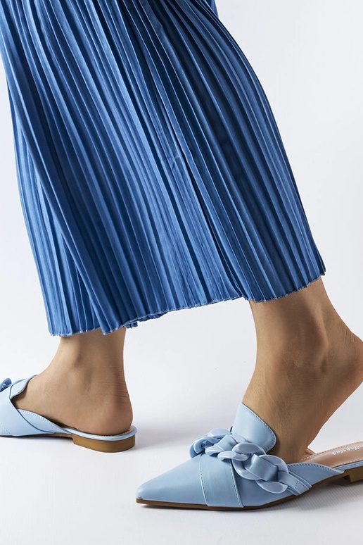 Chinelos de dedo de corrente azul...