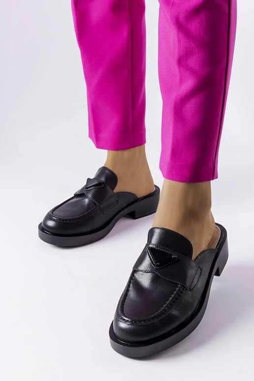 Sandálias fechadas Berkshire pretas