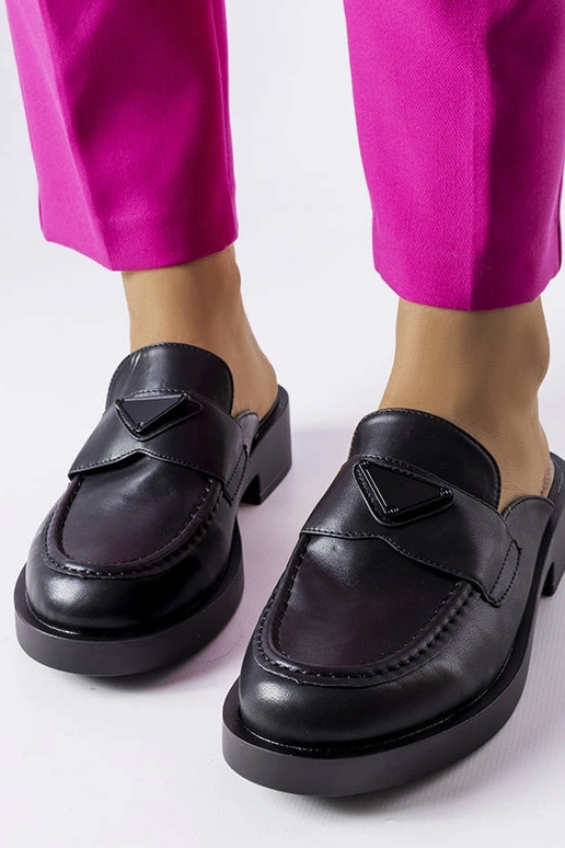 Sandálias fechadas Berkshire pretas