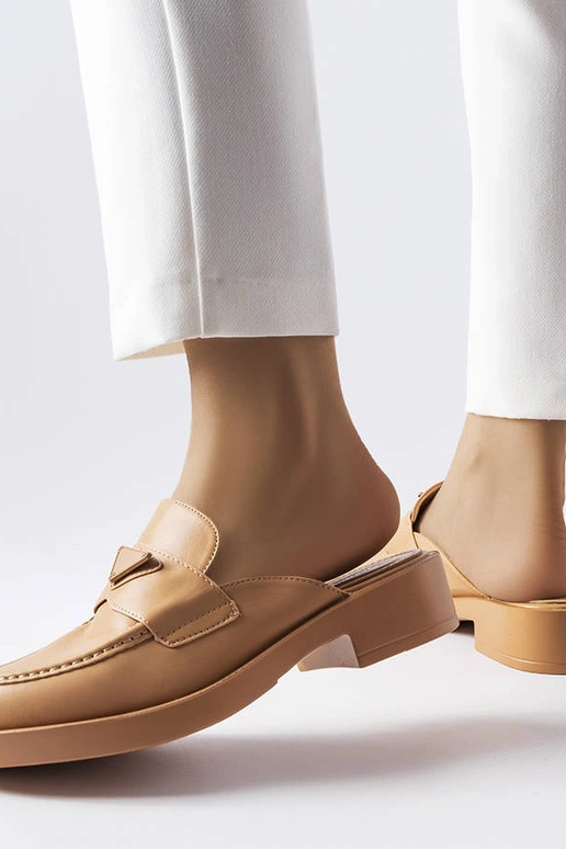 Sandálias fechadas Berkshire marrom