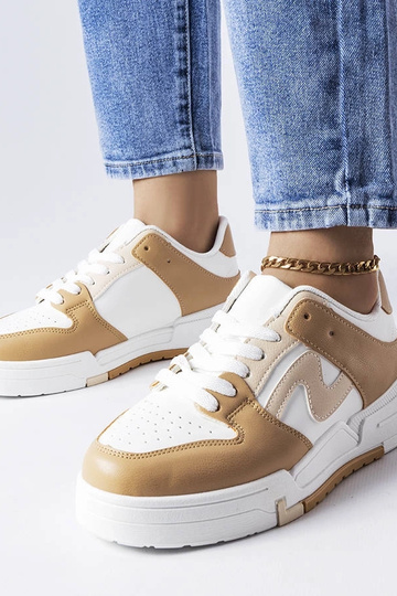 Sapatos marrons com sola grossa Harter