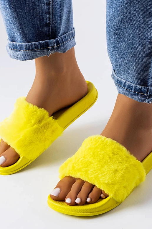 Chinelos de pele amarelos Raffaele