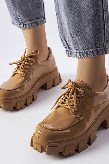 Botas de cano curto marrons brilhantes, "Beccadelli"