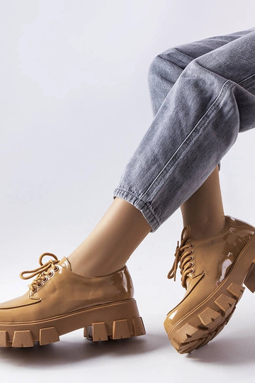 Botas de cano curto marrons brilhantes, "Beccadelli" 2