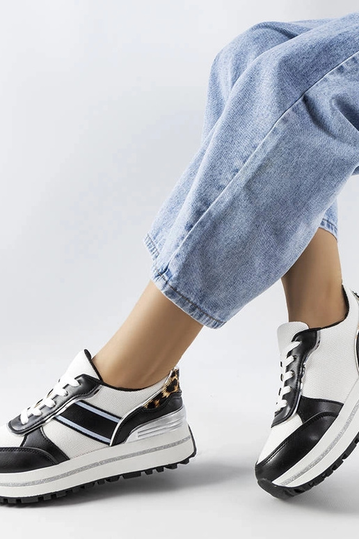 Tênis preto com apliques de glitter Lang