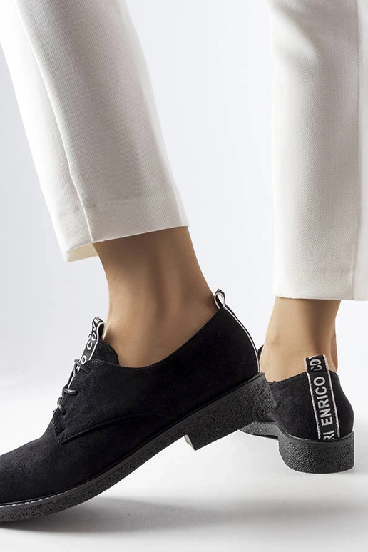 Ballets pretos de camurça sintética...