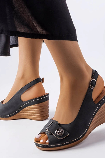 Sandálias pretas Sheridan... 2