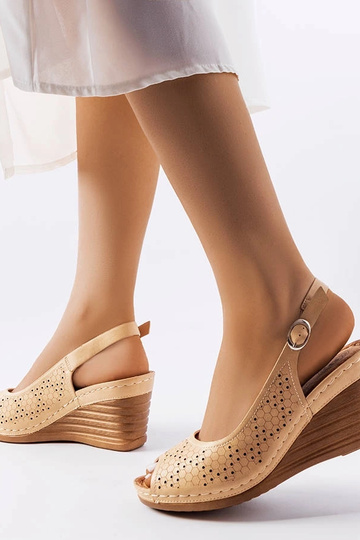 Sandálias plataforma... 2