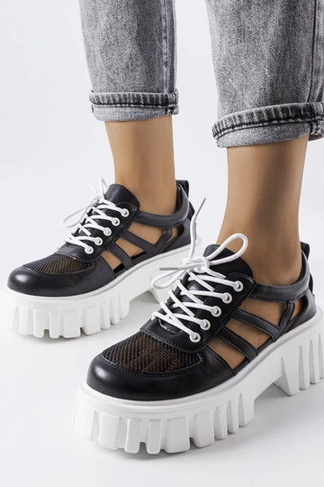 Sapatos pretos com sola... 2