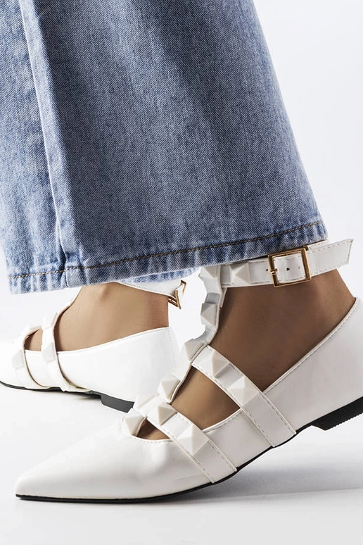 Bailarinas brancas com um fecho Blur...