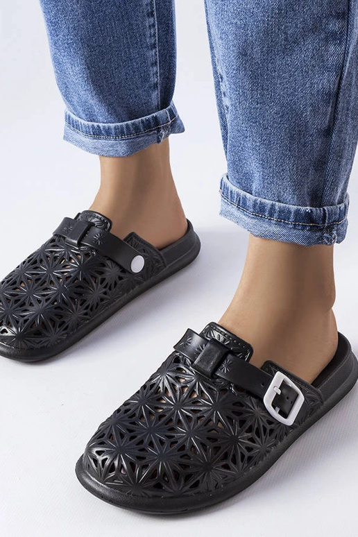 Chinelos Peverell de borracha vazada...