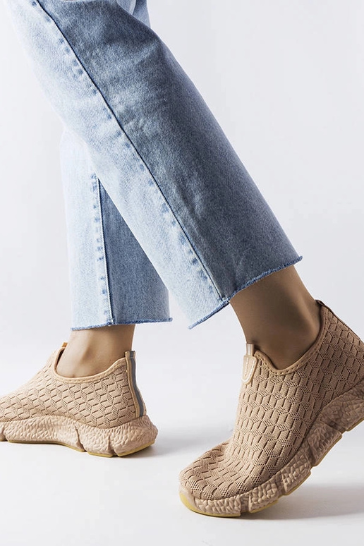 Tênis esportivo bege Obenor slip-on