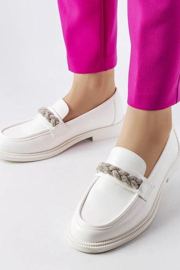 Mocassins brancos decorados com strass Montreal
