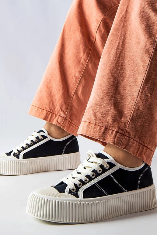 Tênis plataforma Castanthei preto