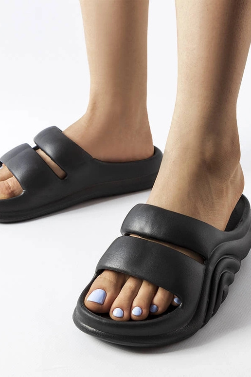 Chinelos Geneve de borracha preta