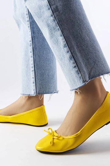 Bailarinas amarelas com... 2