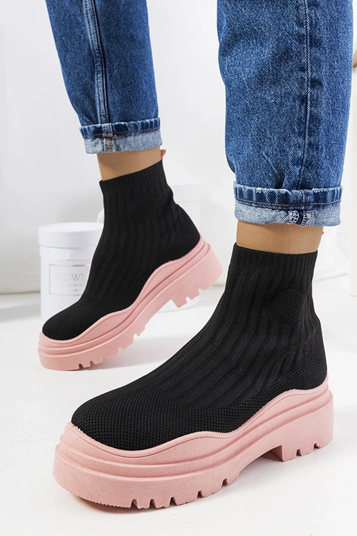 Tênis pretos altos, "Marks"