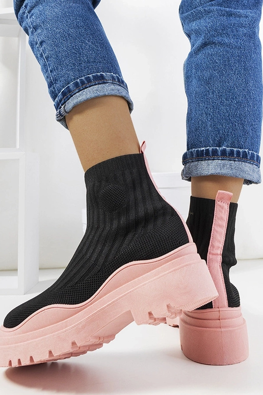 Tênis pretos altos, "Marks"