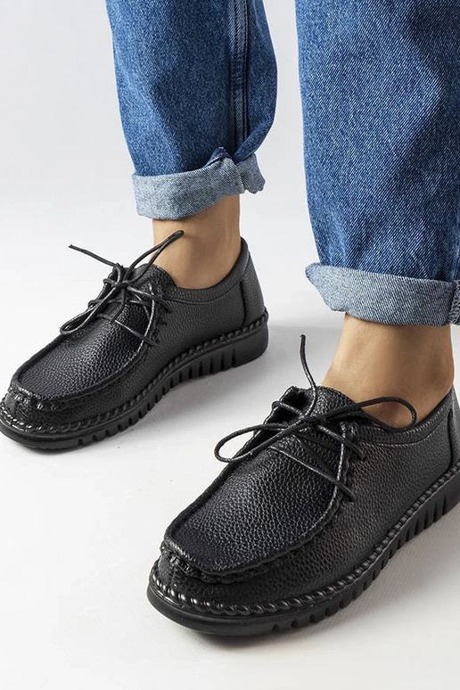 Botins pretos ajustáveis, „Tuva"