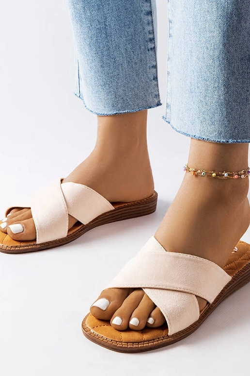 Chinelos cor areia, "Tiana"