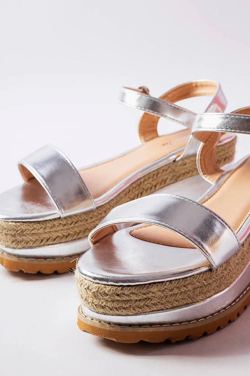 Sandálias prateadas de plataforma,... Sandálias prateadas de plataforma,...