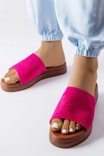 Chinelo rosa escuro com... 2
