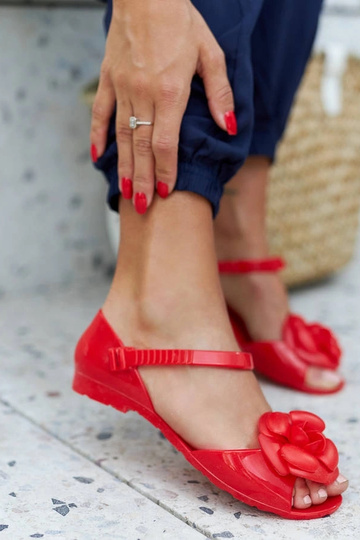 Sapatilhas vermelhas com flor Lucchese