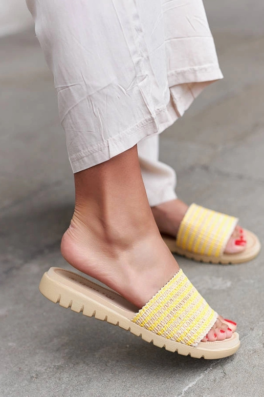 Capovalle Amarelo Trançado Chinelos Capovalle Amarelo Trançado Chinelos