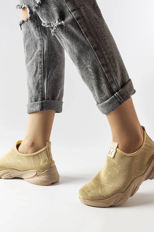 Tênis esportivo feminino Aaron em...