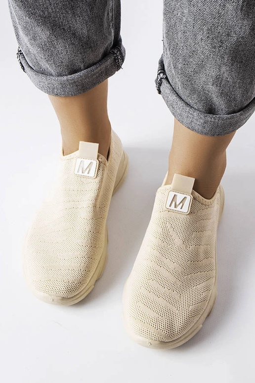 Tênis esportivo feminino de tecido...