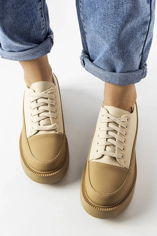 Sapatos baixos bege escuro Merico